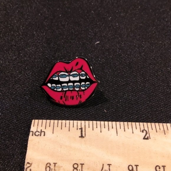 Lips Braces Pink Lips Enamel Pin - Picture 2 of 3